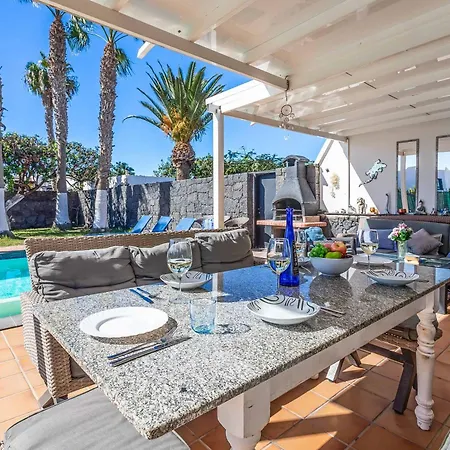 Villa Patricia Playa Blanca